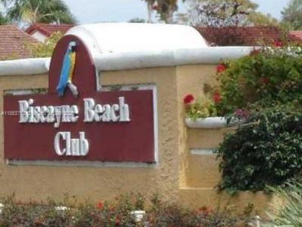 15661 SW 104th Ter, Unit 325, Miami, FL 33196