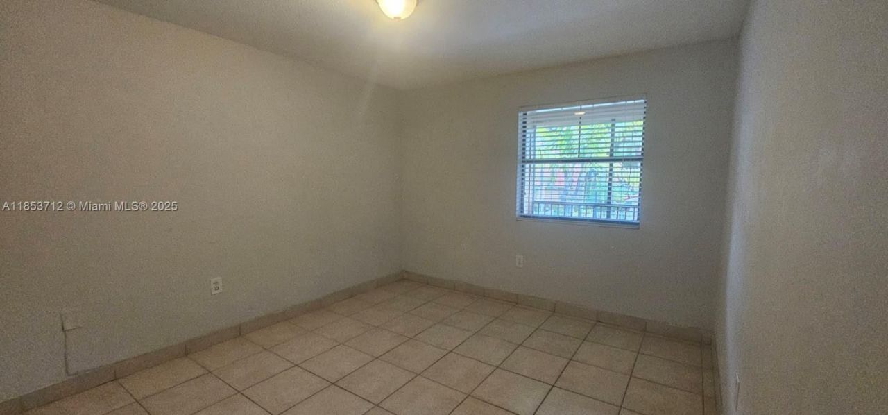 15661 SW 104th Ter, Unit 325, Miami, FL 33196 Photo