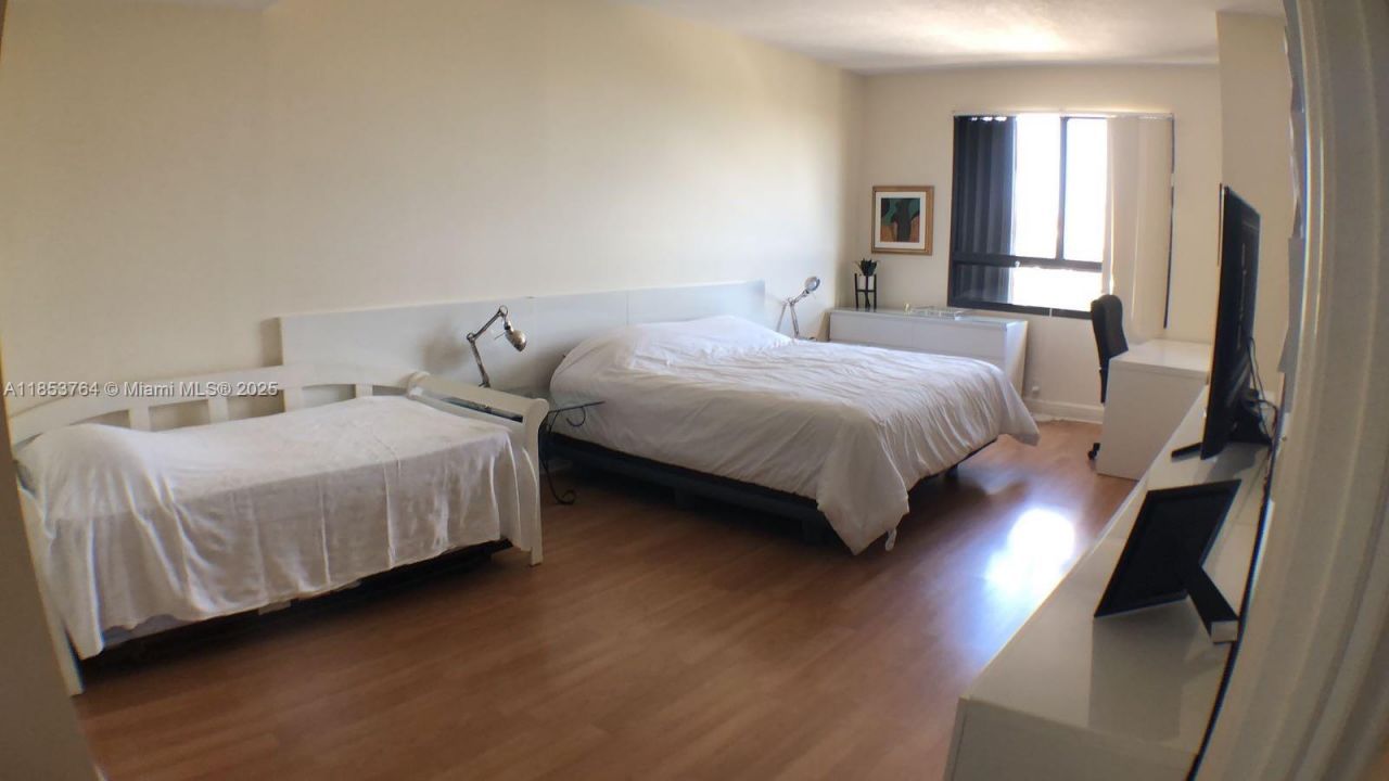 151 Crandon Blvd, Unit 833, Key Biscayne, FL 33149 Photo