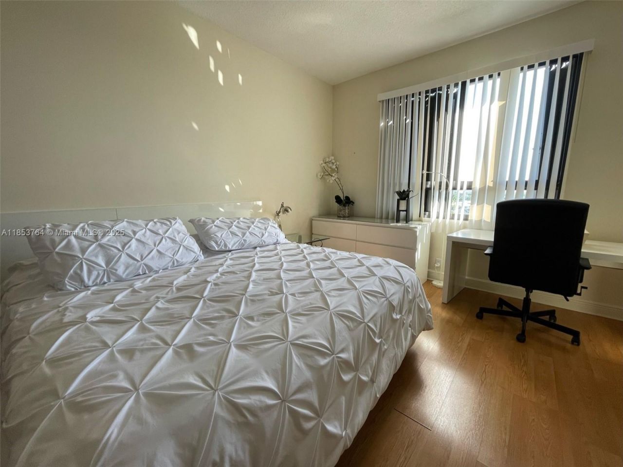 151 Crandon Blvd, Unit 833, Key Biscayne, FL 33149 Photo