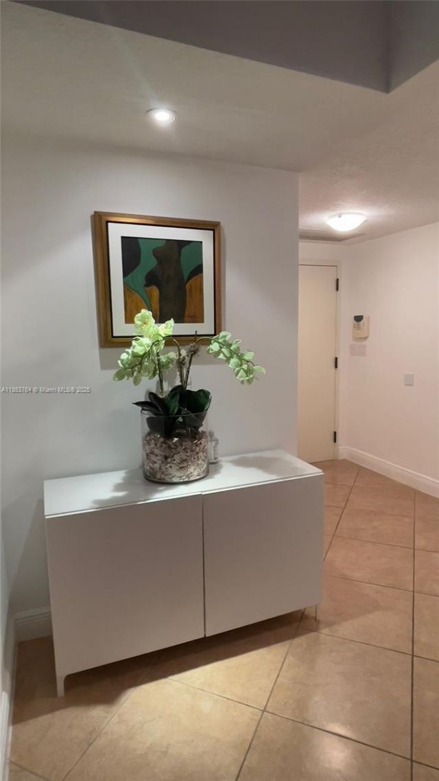 151 Crandon Blvd, Unit 833, Key Biscayne, FL 33149 Photo