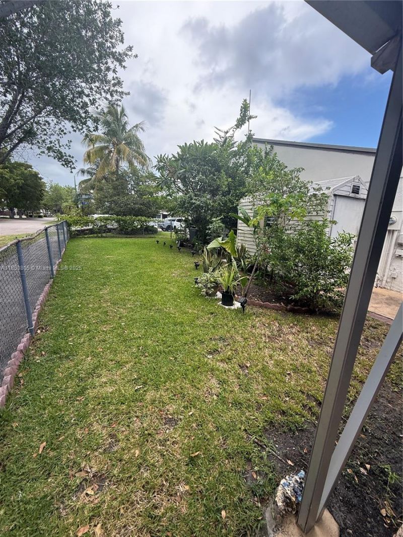 11472 SW 4th St, Sweetwater, FL 33174 Photo