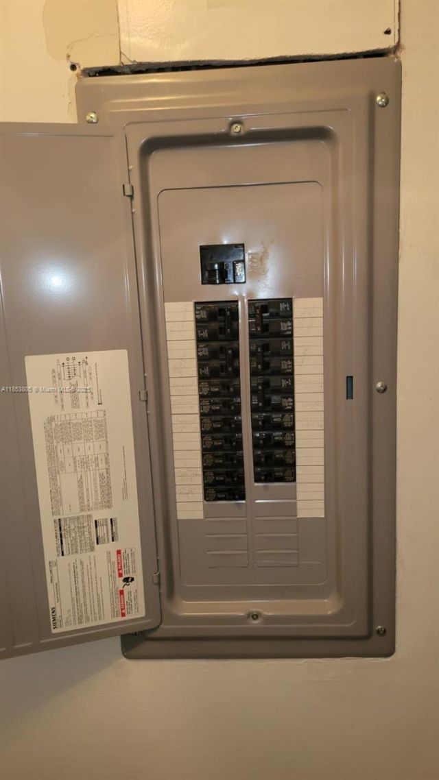 11472 SW 4th St, Sweetwater, FL 33174 Photo