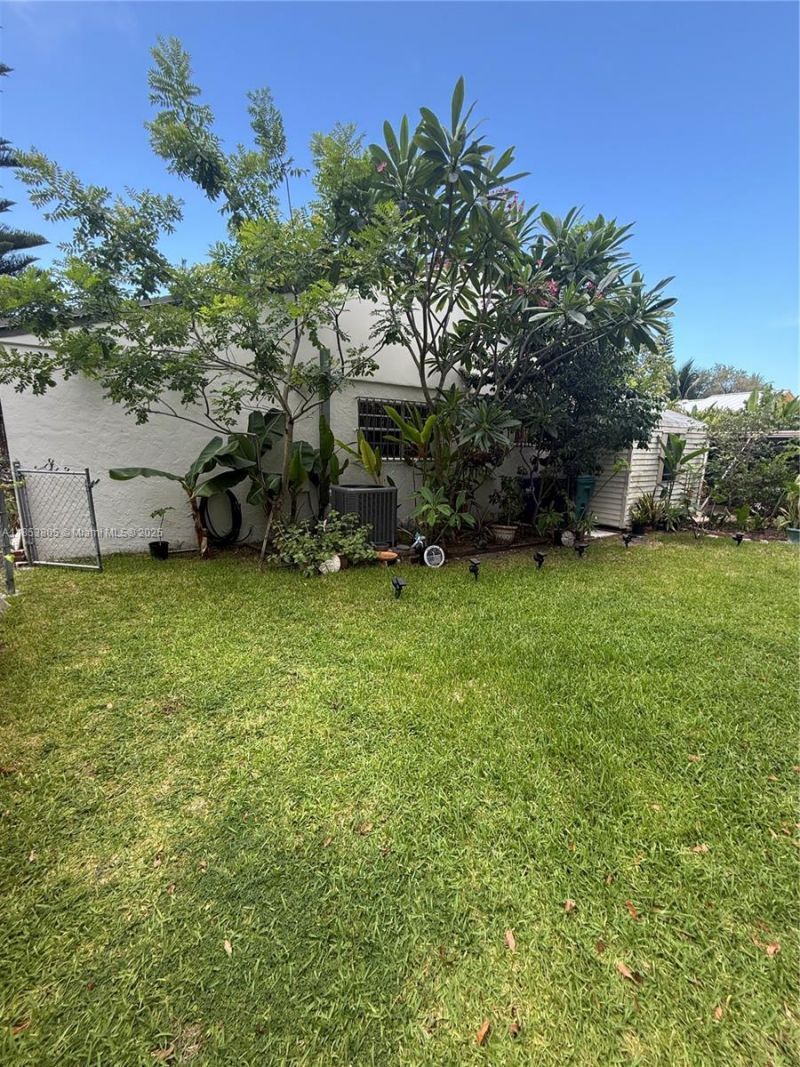 11472 SW 4th St, Sweetwater, FL 33174 Photo