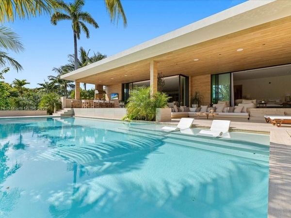 1510 W 23rd St, Miami Beach, FL 33140