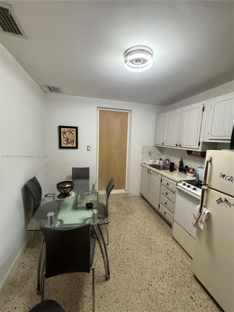 110 Flagami Blvd, Miami, FL 33144 Photo