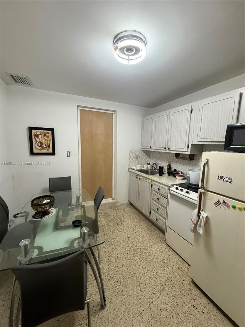 110 Flagami Blvd, Miami, FL 33144 Photo