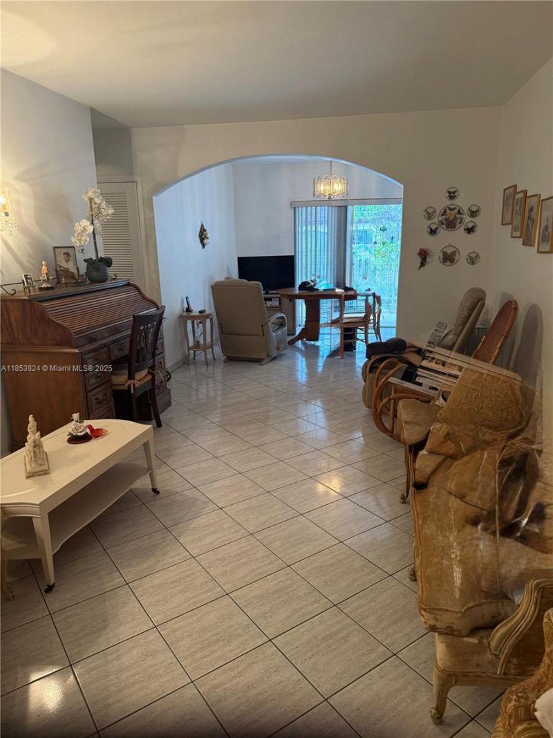 110 Flagami Blvd, Miami, FL 33144 Photo