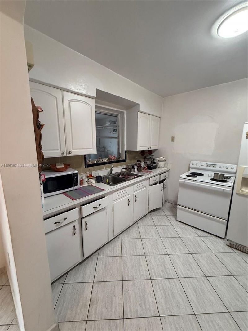 110 Flagami Blvd, Miami, FL 33144 Photo