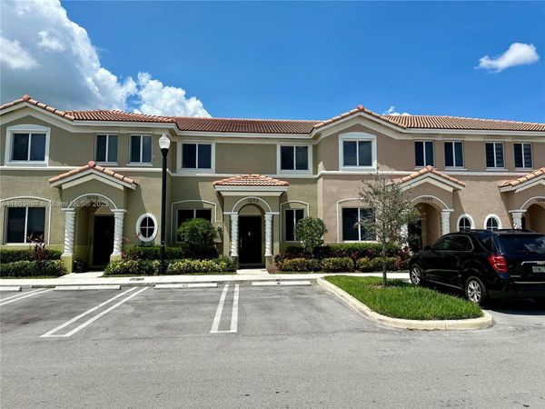 1092 SE 23rd Ave, Unit 1092, Homestead, FL 33035