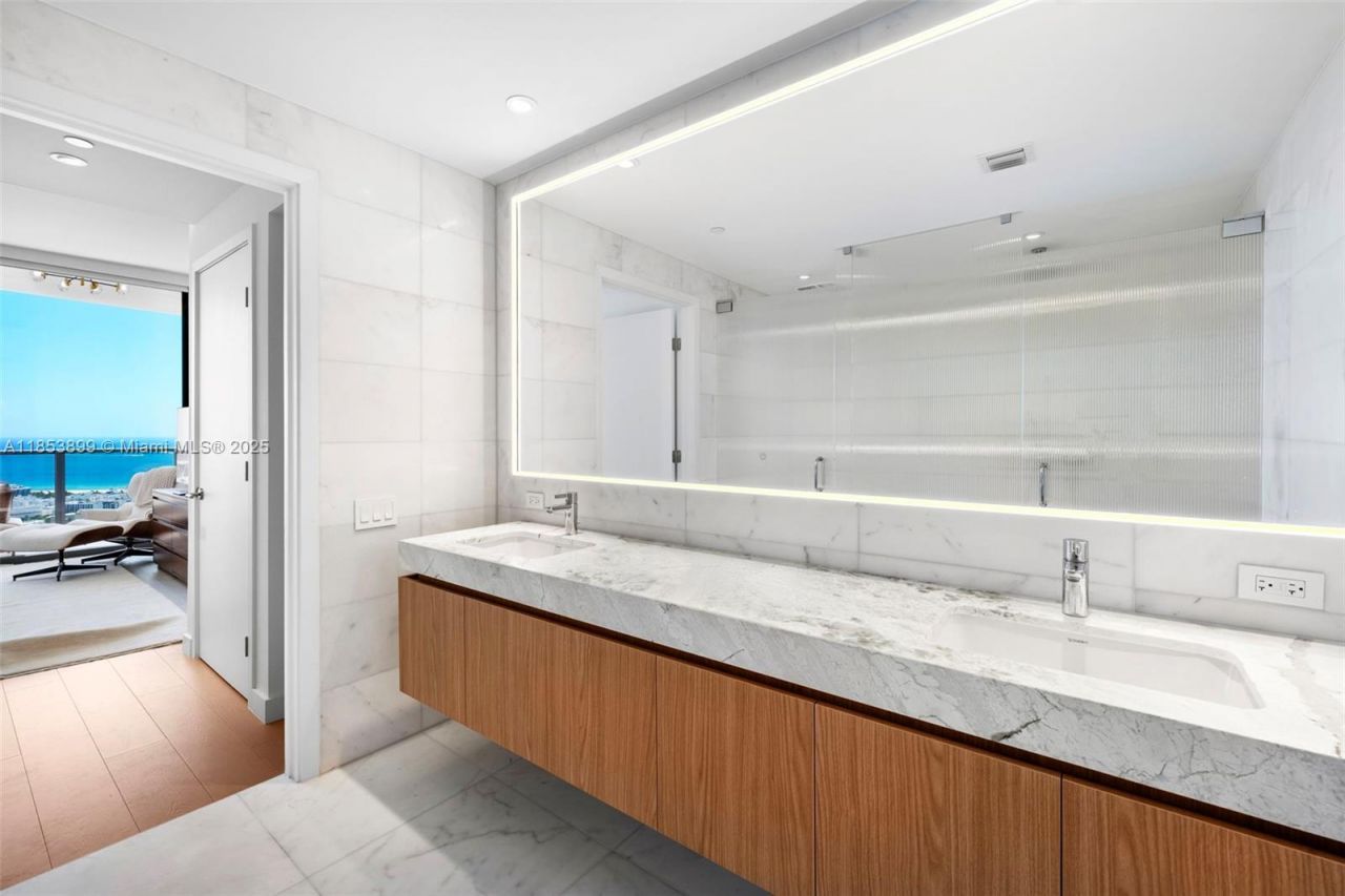 500 Alton Rd, Unit 3604, Miami Beach, FL 33139 Photo