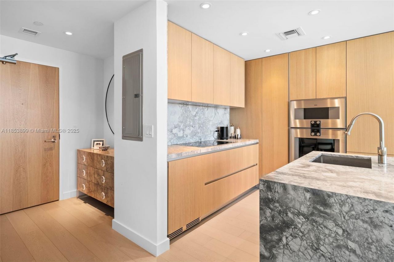 500 Alton Rd, Unit 3604, Miami Beach, FL 33139 Photo