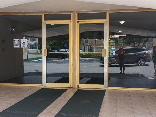 6901 SW 147th Ave, Unit 2D, Miami, FL 33193