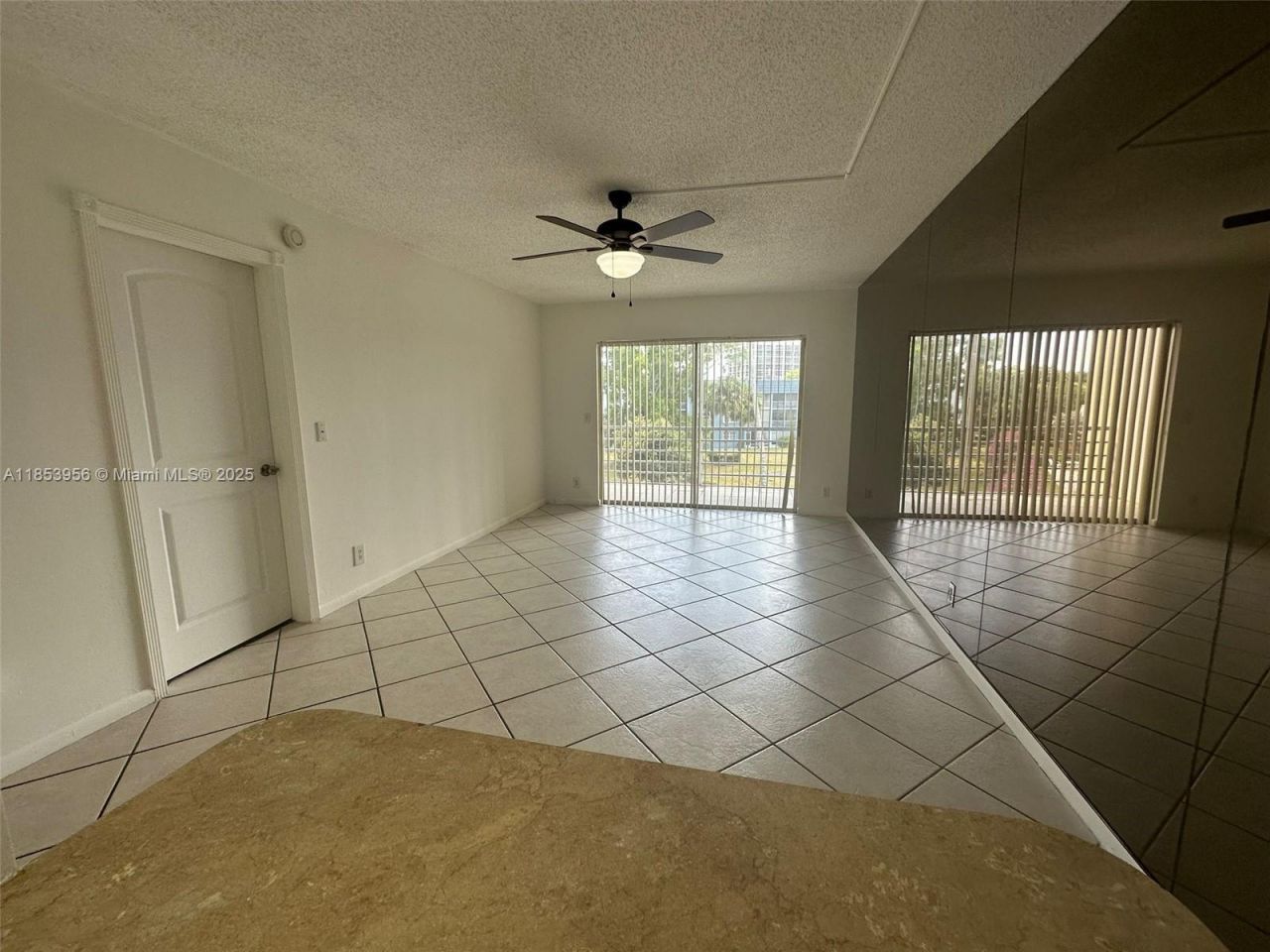 1638 Embassy Dr, Unit 307, West Palm Beach, FL 33401 Photo