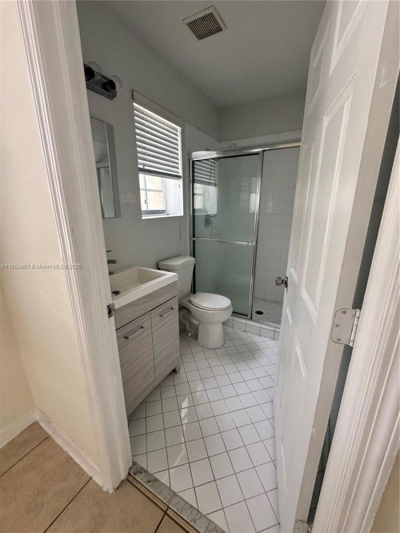 1485 NE 33rd Rd, Unit 212-1, Homestead, FL 33033 Photo