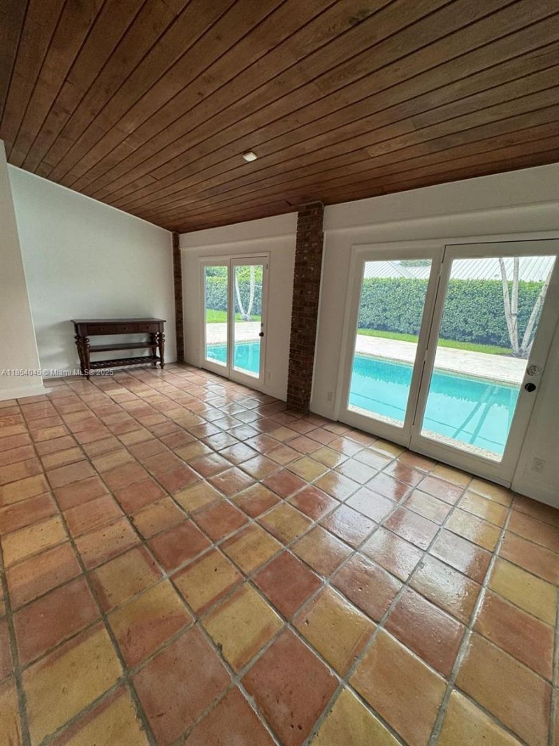 5801 SW 100th St, Unit 1, Pinecrest, FL 33156 Photo