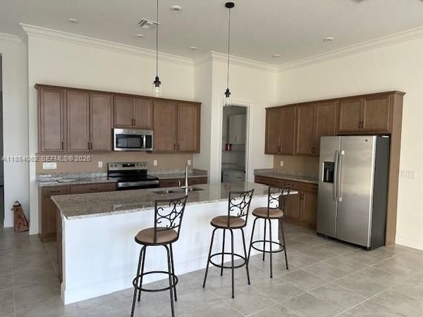 8623 SW Cantante Way, Port St. Lucie, FL 34987