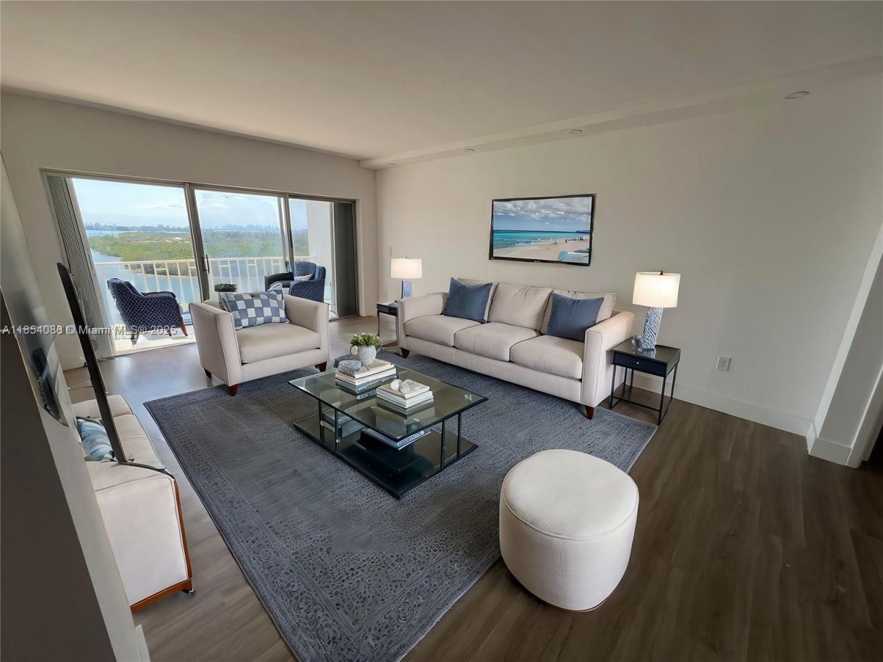 500 Bayview Dr, Unit 1120, Sunny Isles Beach, FL 33160 Photo