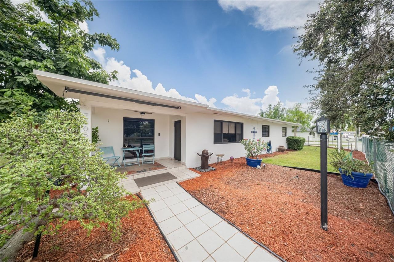 7605 W 6th Ave, Hialeah, FL 33014 Photo