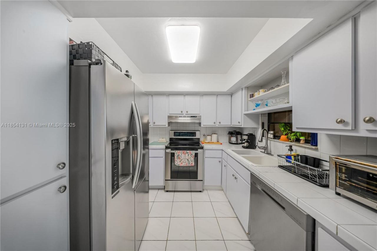 7605 W 6th Ave, Hialeah, FL 33014 Photo