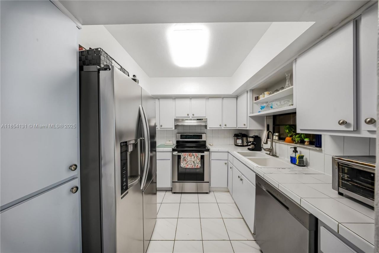 7605 W 6th Ave, Hialeah, FL 33014 Photo