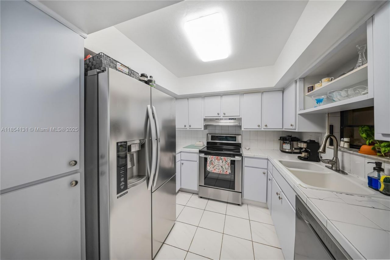 7605 W 6th Ave, Hialeah, FL 33014 Photo