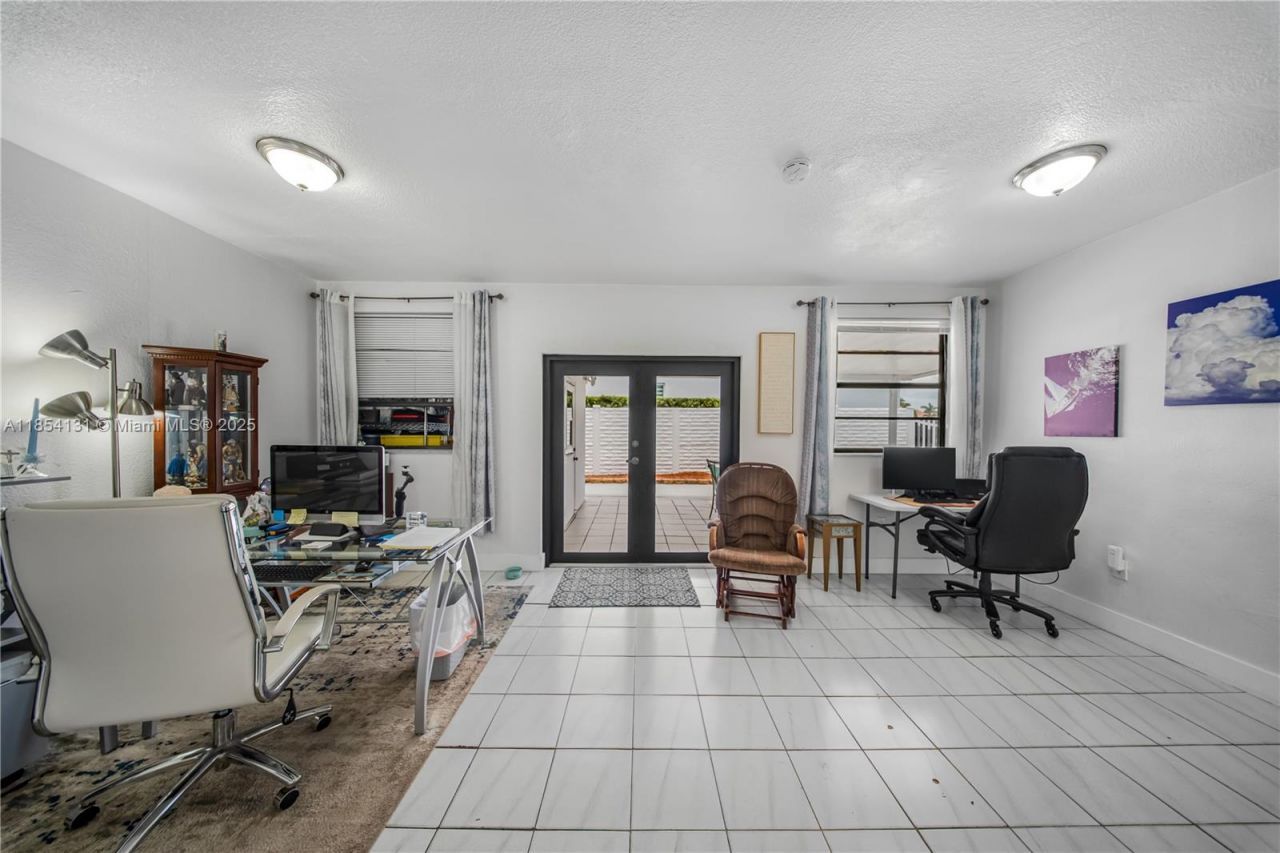 7605 W 6th Ave, Hialeah, FL 33014 Photo