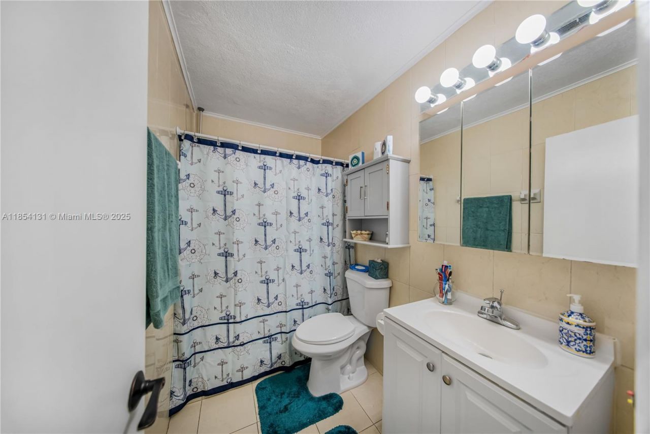 7605 W 6th Ave, Hialeah, FL 33014 Photo