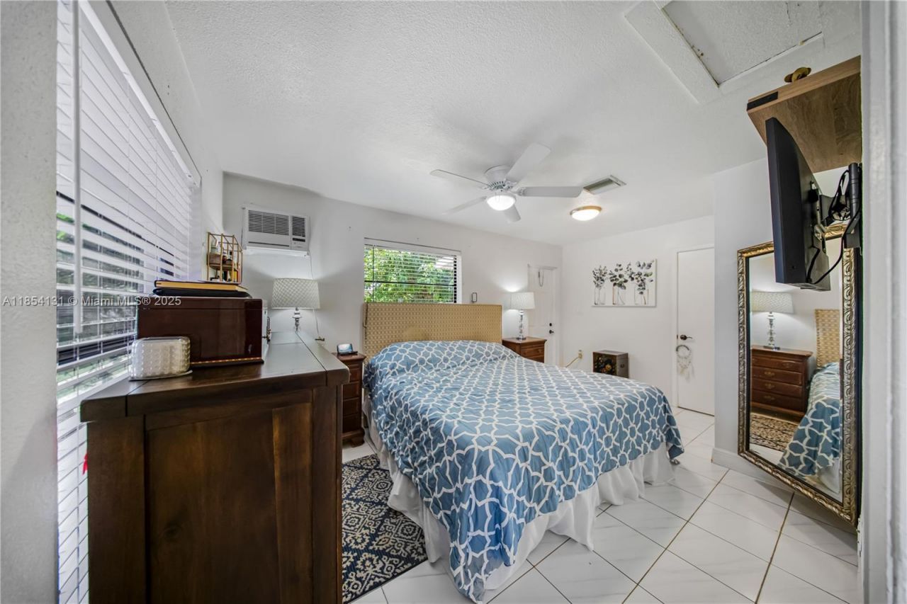 7605 W 6th Ave, Hialeah, FL 33014 Photo