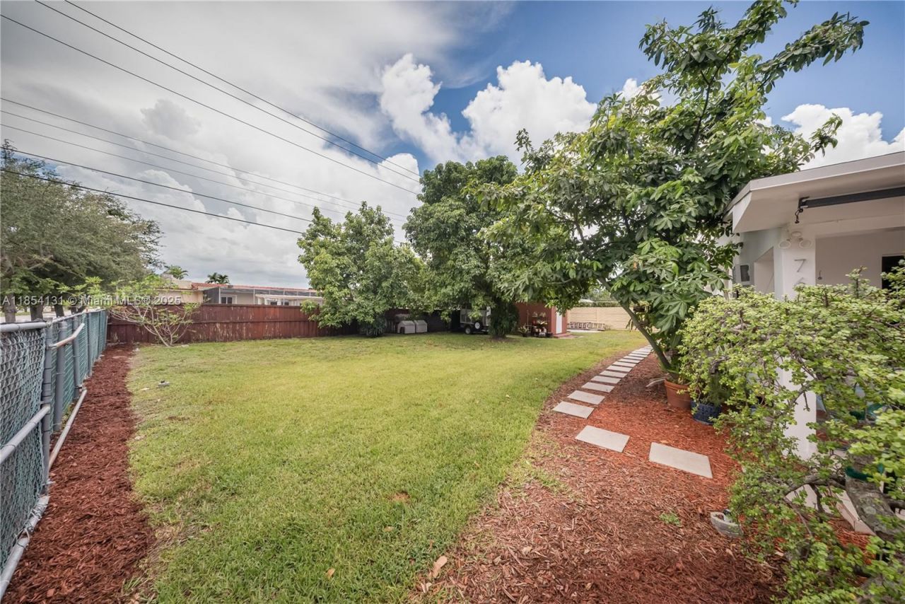 7605 W 6th Ave, Hialeah, FL 33014 Photo
