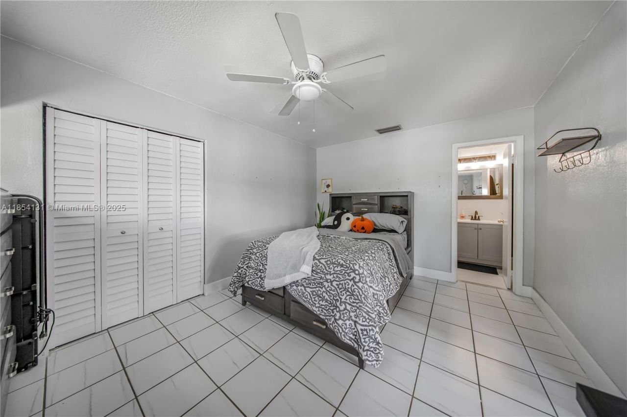 7605 W 6th Ave, Hialeah, FL 33014 Photo