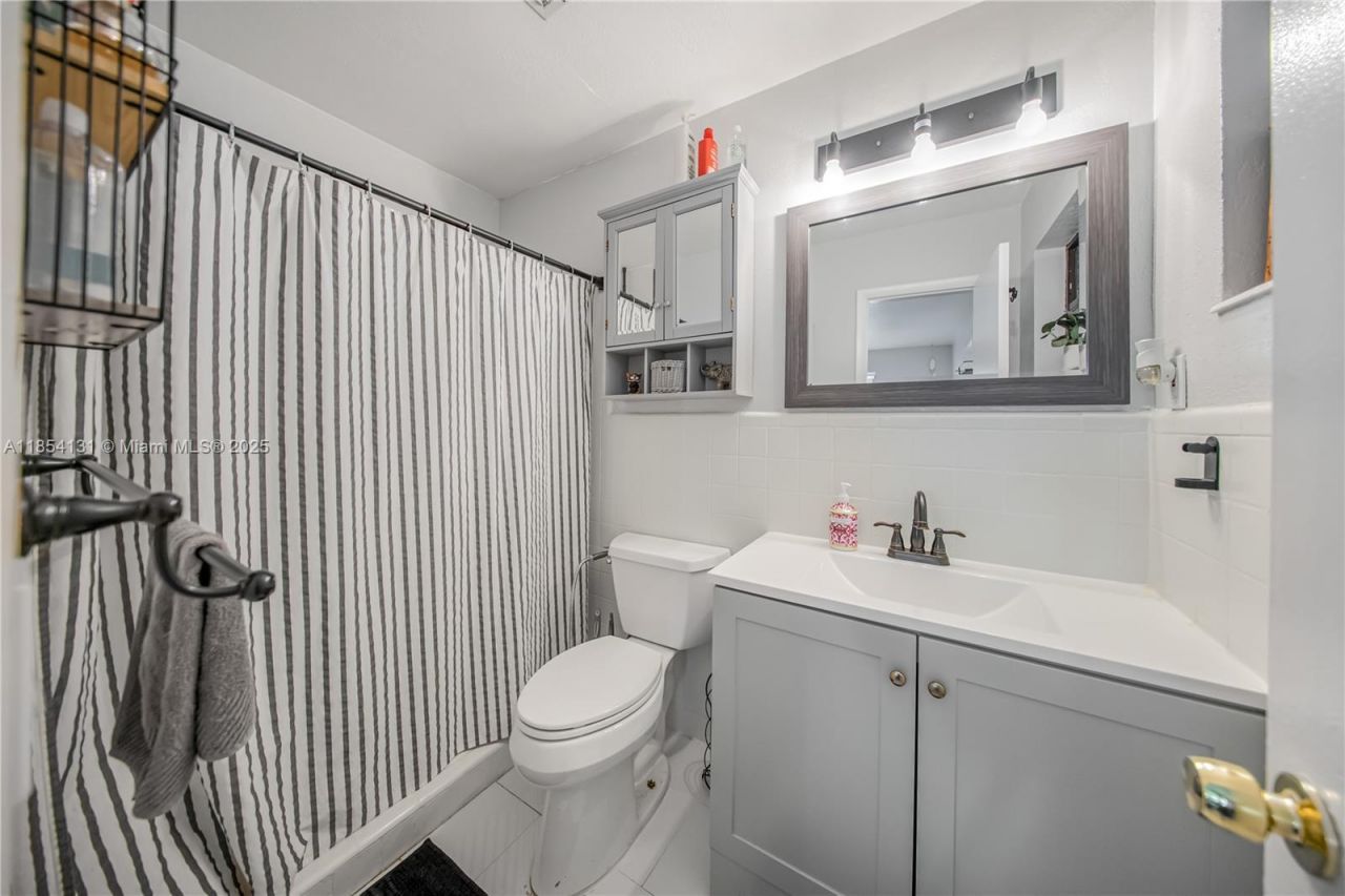 7605 W 6th Ave, Hialeah, FL 33014 Photo