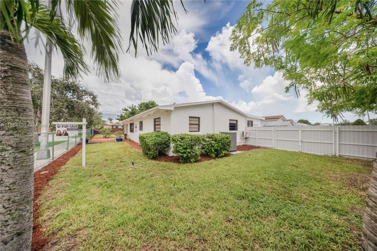 7605 W 6th Ave, Hialeah, FL 33014 Photo