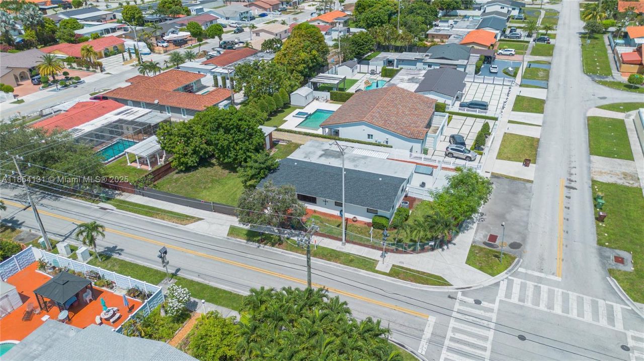 7605 W 6th Ave, Hialeah, FL 33014 Photo
