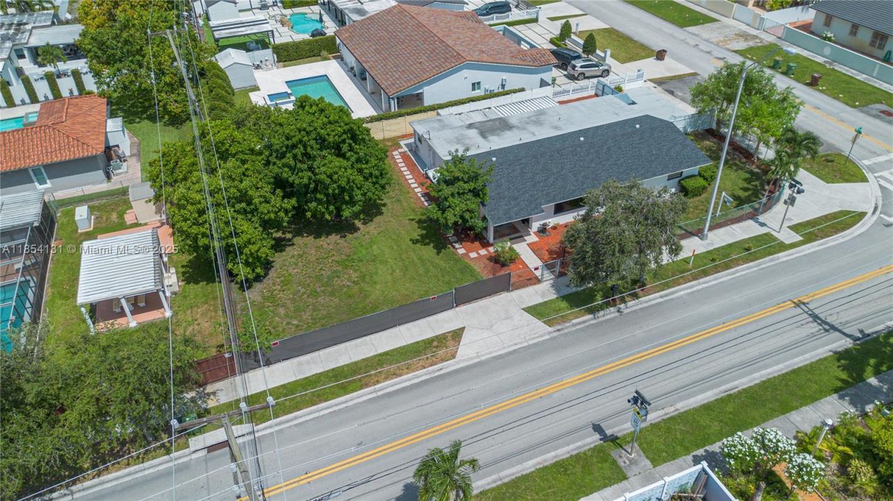 7605 W 6th Ave, Hialeah, FL 33014 Photo