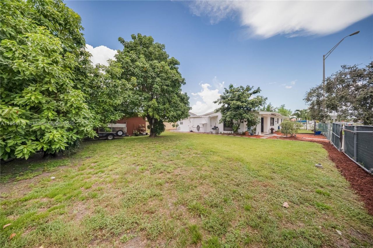 7605 W 6th Ave, Hialeah, FL 33014 Photo