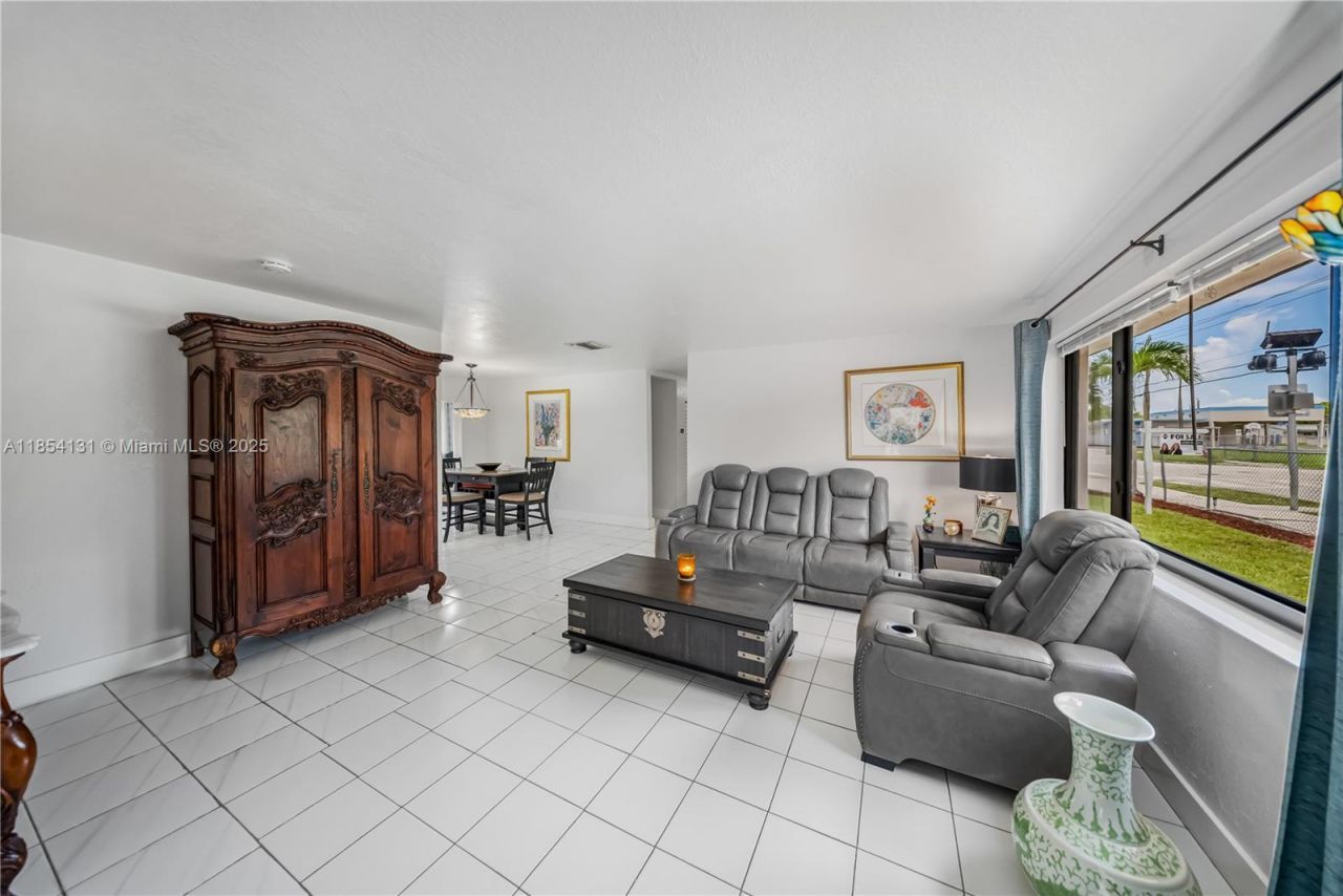 7605 W 6th Ave, Hialeah, FL 33014 Photo