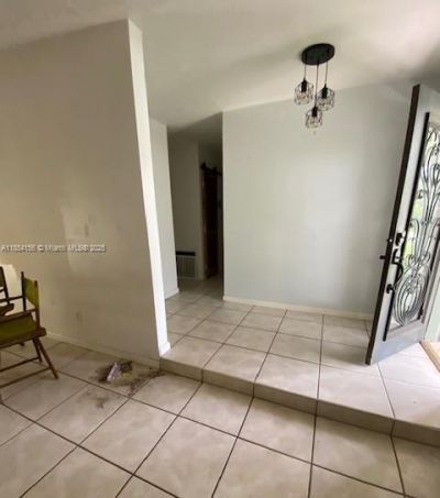 8465 SW 143rd St, Palmetto Bay, FL 33158 Photo