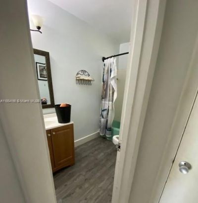 8465 SW 143rd St, Palmetto Bay, FL 33158 Photo