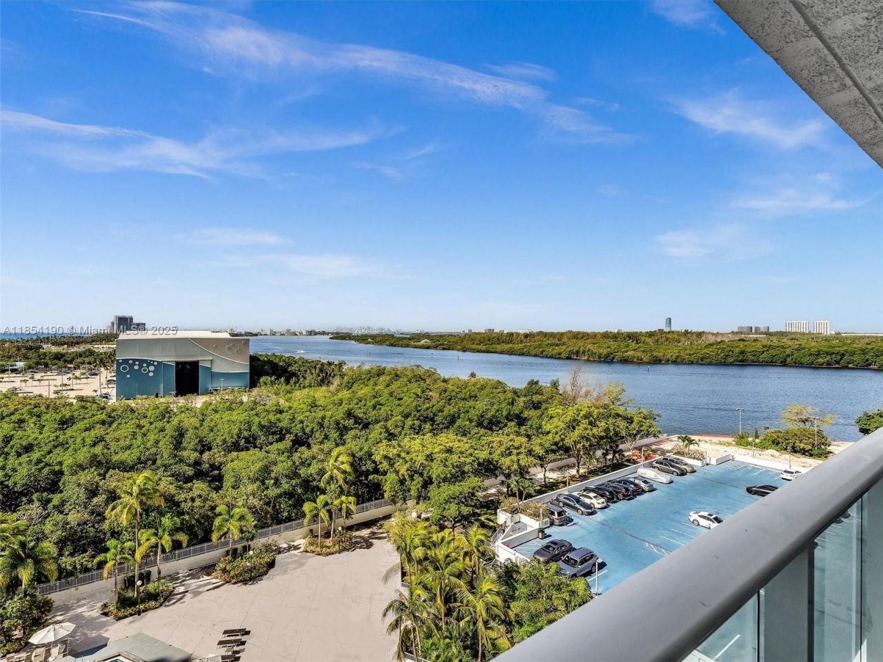 100 Bayview Dr, Unit 1025, Sunny Isles Beach, FL 33160 Photo