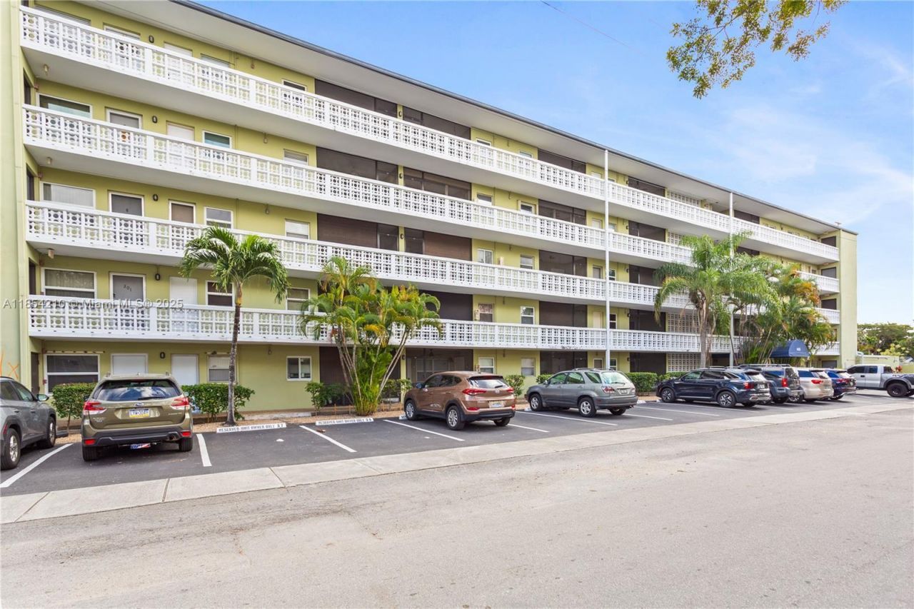 1425 Arthur St, Unit 205A, Hollywood, FL 33020 Photo