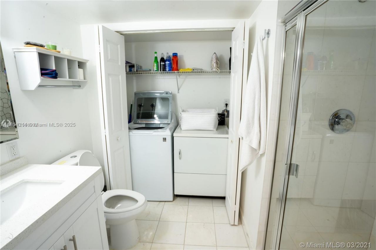 3530 Mystic Pointe Dr, Unit 2509, Aventura, FL 33180 Photo