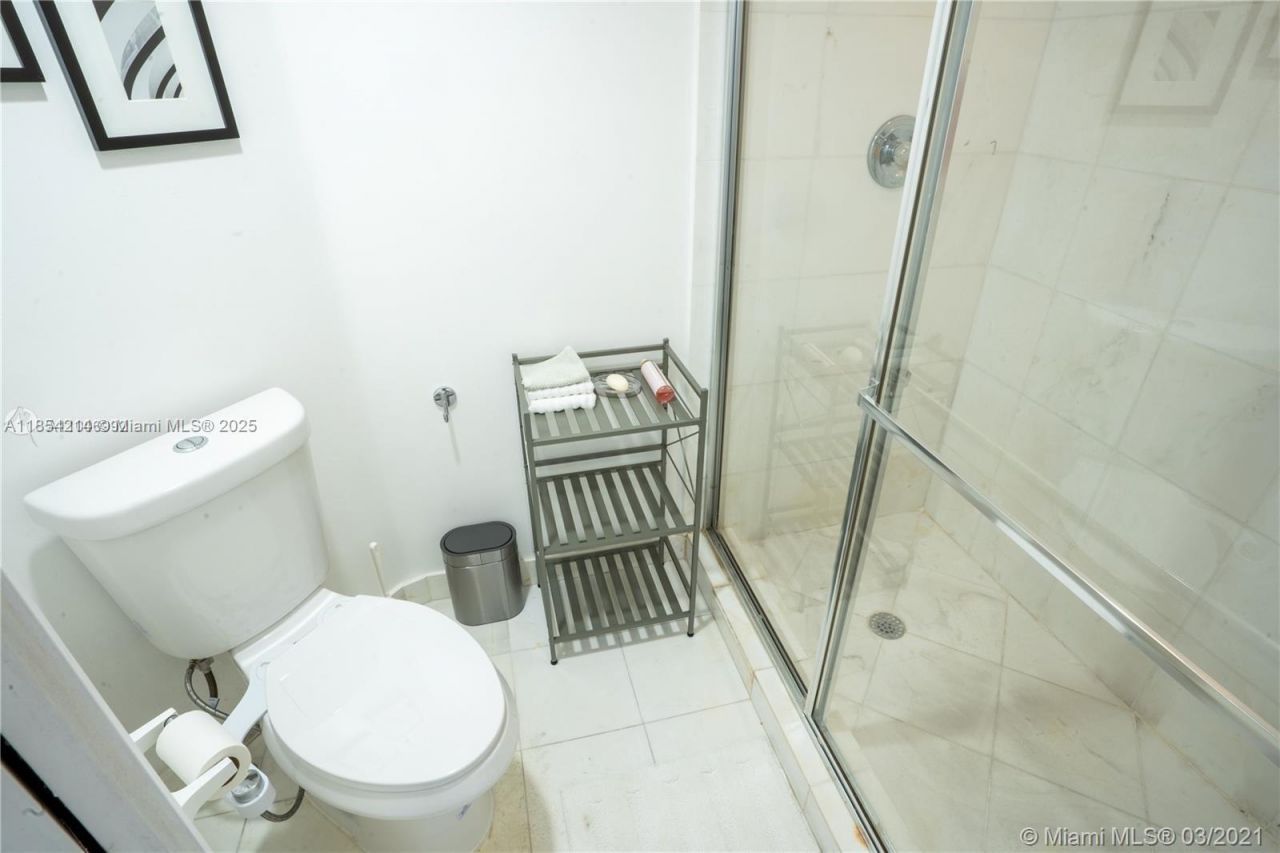 3530 Mystic Pointe Dr, Unit 2509, Aventura, FL 33180 Photo