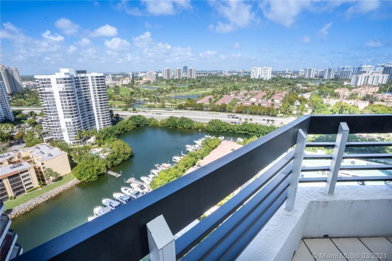 3530 Mystic Pointe Dr, Unit 2509, Aventura, FL 33180 Photo