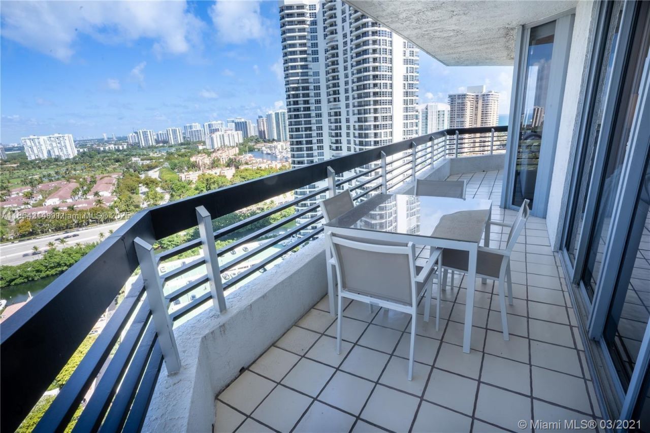 3530 Mystic Pointe Dr, Unit 2509, Aventura, FL 33180 Photo