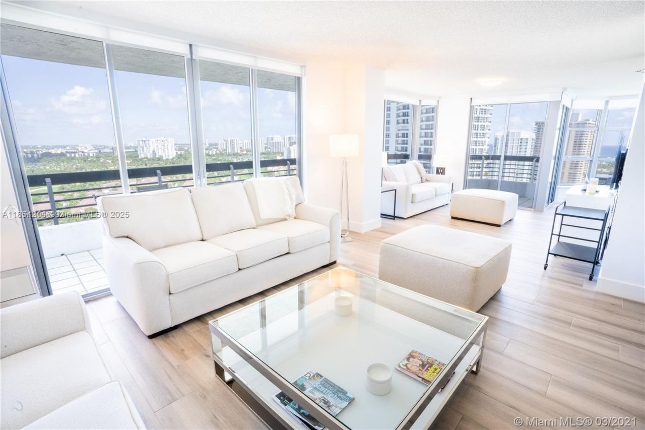 3530 Mystic Pointe Dr, Unit 2509, Aventura, FL 33180 Photo