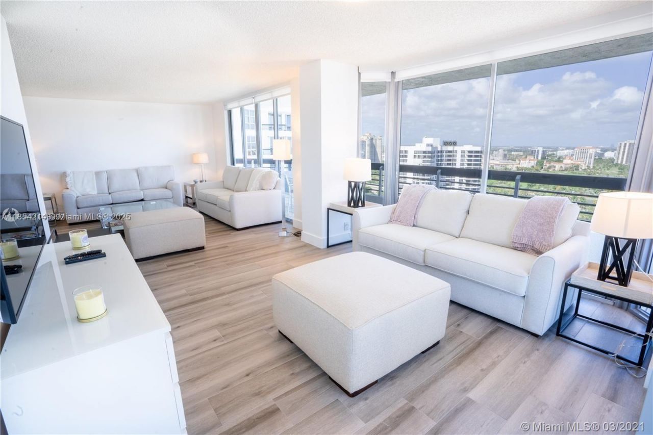 3530 Mystic Pointe Dr, Unit 2509, Aventura, FL 33180 Photo