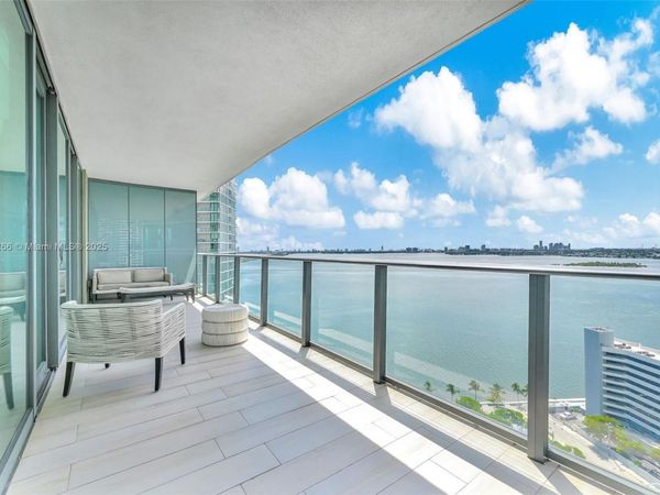 650 NE 32nd St, Unit 2201, Miami, FL 33137