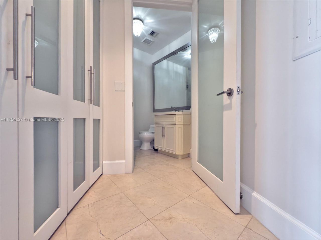 848 Brickell Key Dr, Unit 306, Miami, FL 33131 Photo