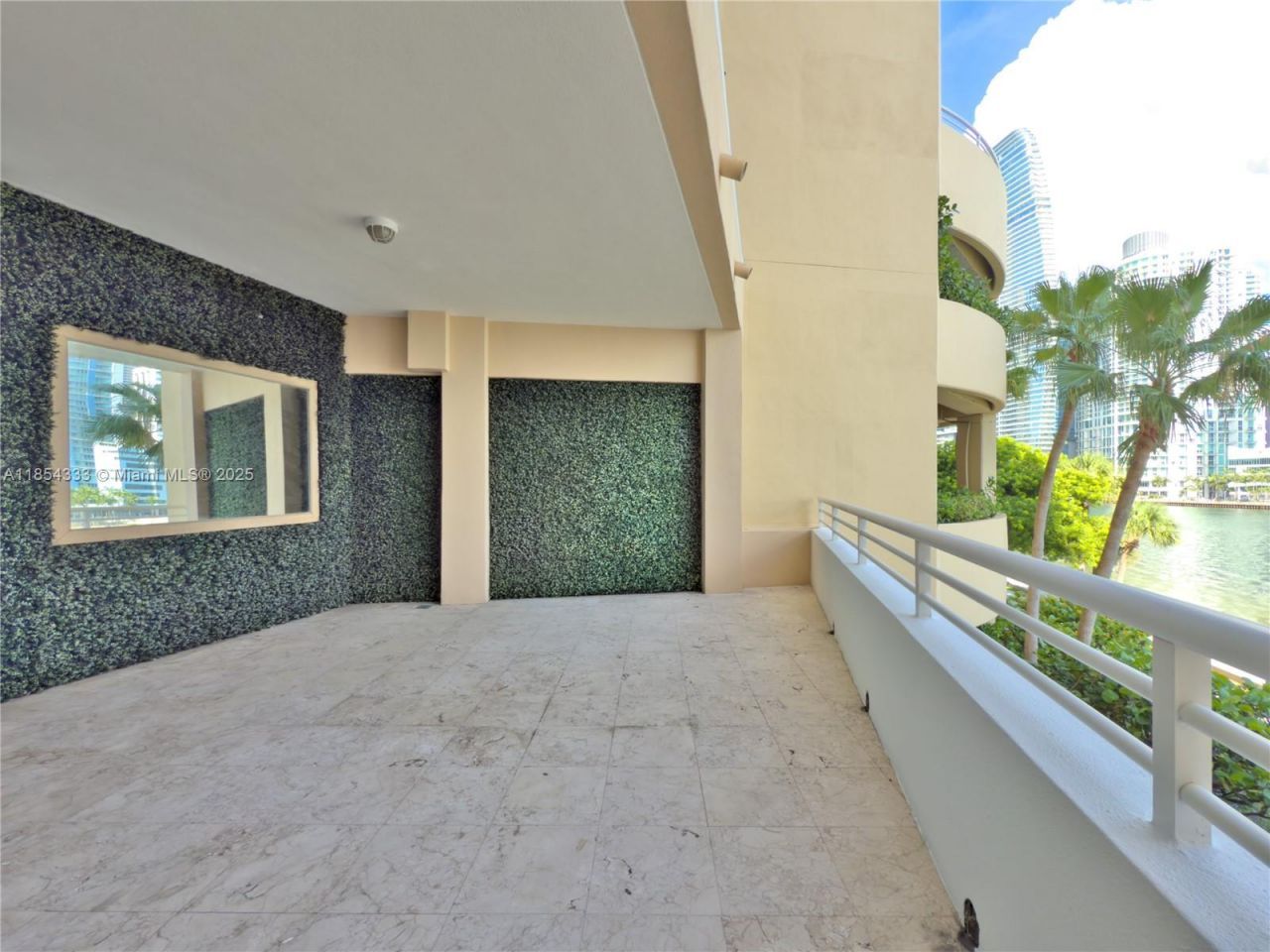 848 Brickell Key Dr, Unit 306, Miami, FL 33131 Photo